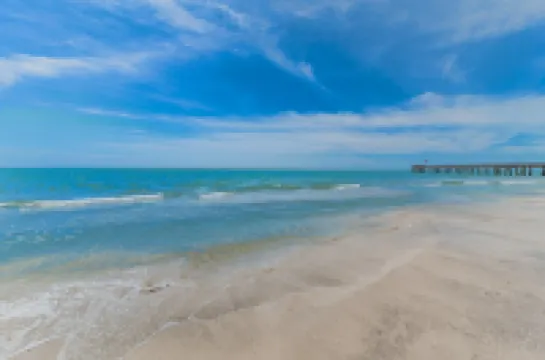 Tranquil Tarpon Cottage