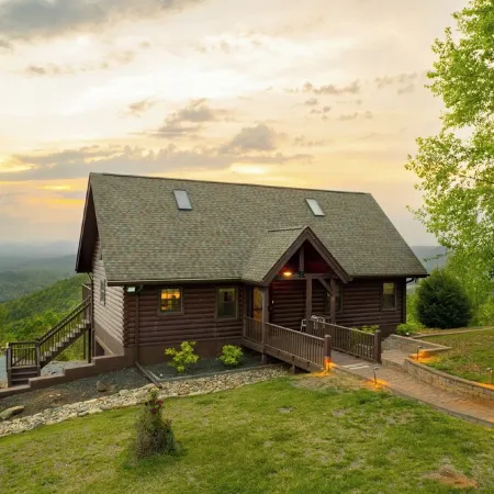NEW Luxury Mountain Cabin with Stunning Sunset Views