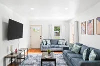 Centrally Located and Cozy Living Spaces - Inviting Retreat