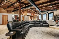 Exquisite Penthouse with Chef's Kitchen and City Views - Stunning Retreat Hotels in Garfield Township