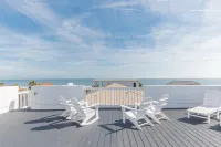 Heated Pool, Rooftop Deck and Culinary Haven - Spectacular Oasis