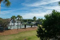 Tennis Court Views and Screen Porch - Charming Coastal Retreat