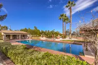 Private Massive Pool Home, Tennis Court, Basketball Court, and Game Room! - Villas