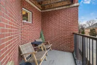 Spacious Living Area and Rooftop Bar Access - Stylish Haven Hotels in Clarksville