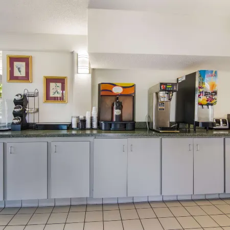 Econo Lodge Garner - Raleigh
