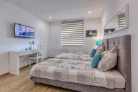 Touch down Motel Hotels in Rosrath