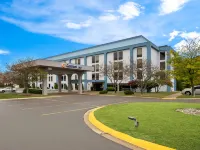 Comfort Inn Hotels in Cadillac