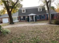 Spacious 5 Bedroom 3.5 Bath Pool Home with Gym!!