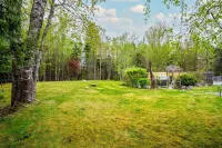 Relaxing Retreats- Hot Tub- fireplace-a/c-W/D