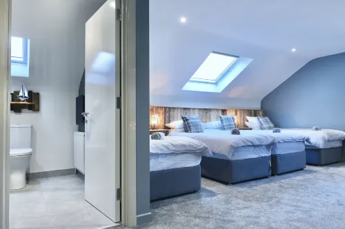 Rostrevor Mountain Lodge - Glamping Pods - Revive Sauna & Hot Tubs Hotel di Newry