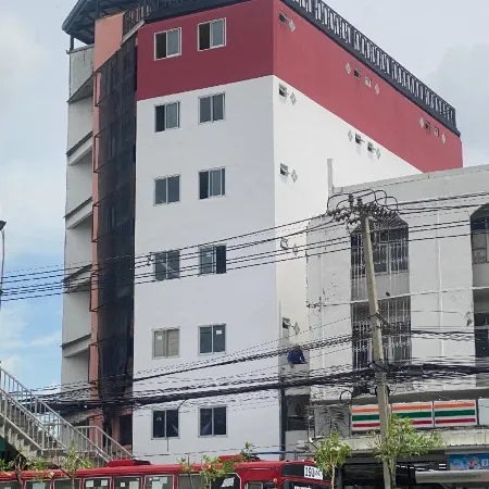 Missoniya Hotel Отели рядом с достопримечательностью «Тюрьма Кхлонг Прем»