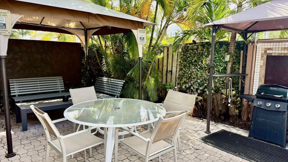 Sheridan Suites Apartments
