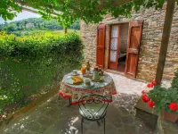 Farmhouse with Stables Horses and the Ability to Make Horseback Riding Hoteles cerca de Chiesa Romanica di Prine