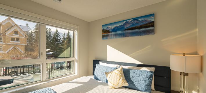 Skyline 102 Mountain View Townhouse-AC-Heated Pool; Hot Tub Hotels in Canmore