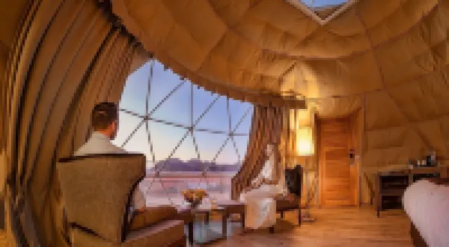 Wadi Rum UFO Luxotel - Campsite Hotels in Quairah District