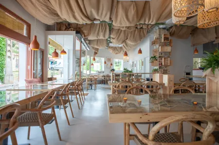 Hostal Sa Teula Отели в г. Палафружель