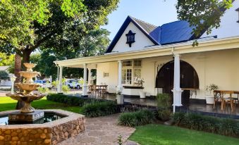 Bauhenia Guesthouse