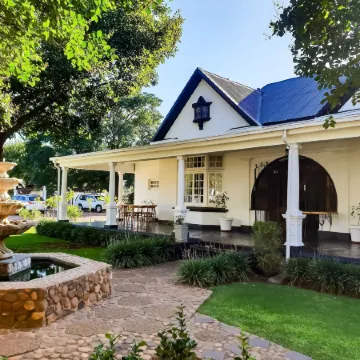 Bauhenia Guesthouse