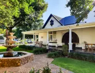 Bauhenia Guesthouse Các khách sạn ở Potchefstroom