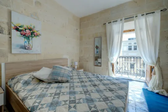 Central and Cosy 2Br Apt in Valletta by Buena Vista