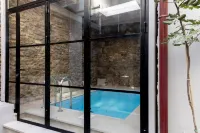 비교할 수 없는 플라카의 럭셔리 2베드룸 아파트먼트, 프라이빗 온수 풀 있음