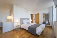 Château de Loubéjac Hotels in L'Honor-de-Cos