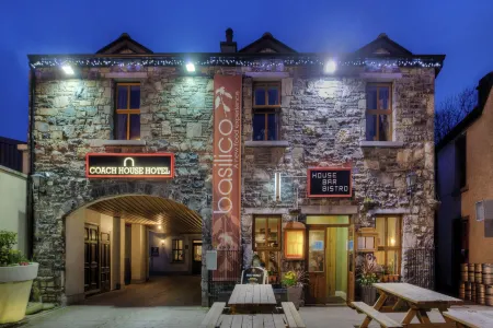 The Coach House Hotel Отели в г. Treanlaur