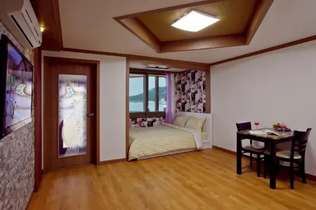 Daeheungho Daege Pension Отели в г. Йондок