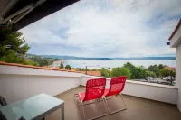 N&N Apartments and Rooms by Locap Group - Pensions