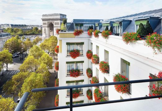 4. 호텔 나폴레옹 ..