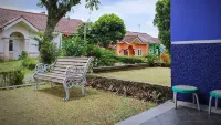 Tempat Nginap 2Br Ciater Highland Resort Hôtels à : Sagalaherang