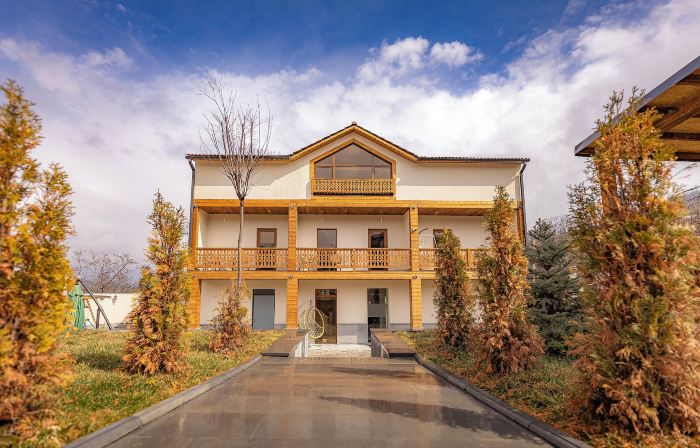 Taniqinn Dilijan Hotel