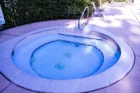 1365 Laurel Grove 3 Bedroom Home - Spa