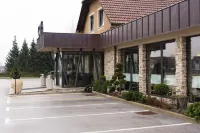Guesthouse Grof Hôtels à : Dobrisa Vas