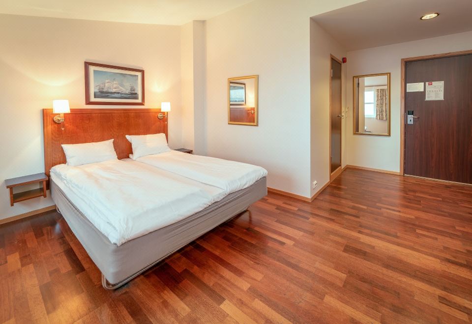 톤 호텔 산네스