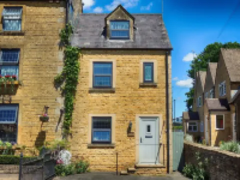 Oakey Cottage Hotels in Lower Slaughter