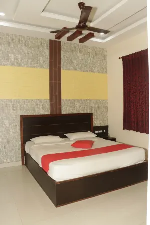 ES Residency Отели в г. Тхени