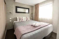 Boulevard on Beaumont Hotels in Hamilton