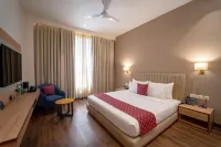 Palasa Hotel - parking