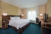 Fairfield Inn & Suites Dayton Hotels in Dayton