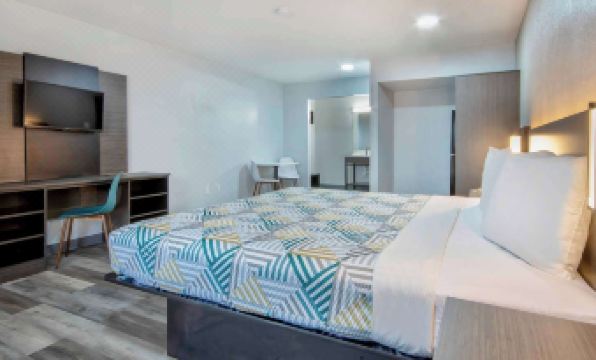 Studio 6 Texarkana, TX