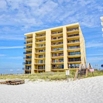 Ocean Breeze East 602