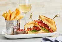 哥倫布-沃辛頓萬怡飯店