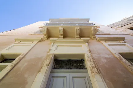 Palazzino Birgu Host Family Bed and Breakfast Отели в г. Senglea