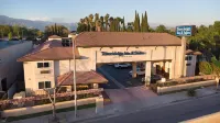 Travelodge Inn & Suites by Wyndham West Covina Các khách sạn ở Baldwin Park