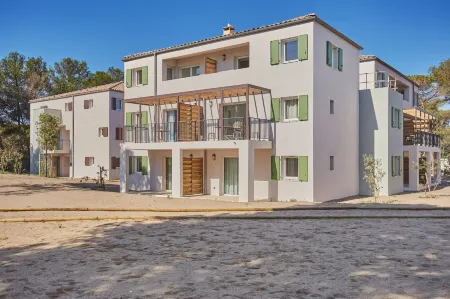 Résidence Odalys Riviera Отели в г. Йер