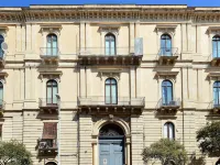 納卡套房酒店 卡塔尼亞省酒店