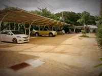 Le' Luxe Residence - parking