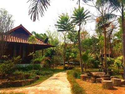 Lemont Pai Resort Hotel dekat Yun Lai Viewpoint