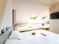 ibis budget Grenoble Voreppe Hôtels à : Voiron